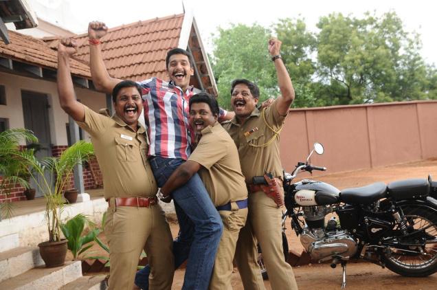 Naalu Policeum Nalla Irundha Oorum.jpg