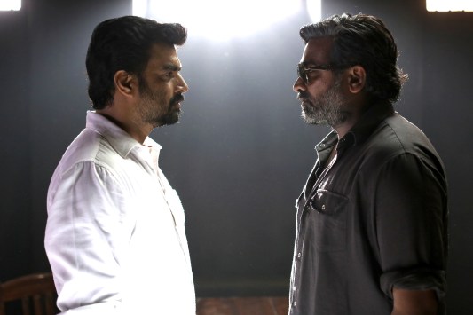 vikram-vedha-movie-stills-3